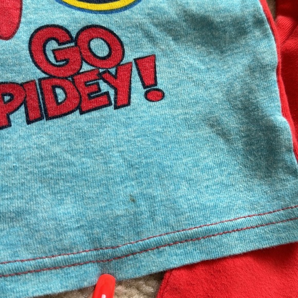 Toddler Boys Spiderman Pajama Set - Short Sleeve Shirt and Pants - Size 5T - Picture 2 of 7